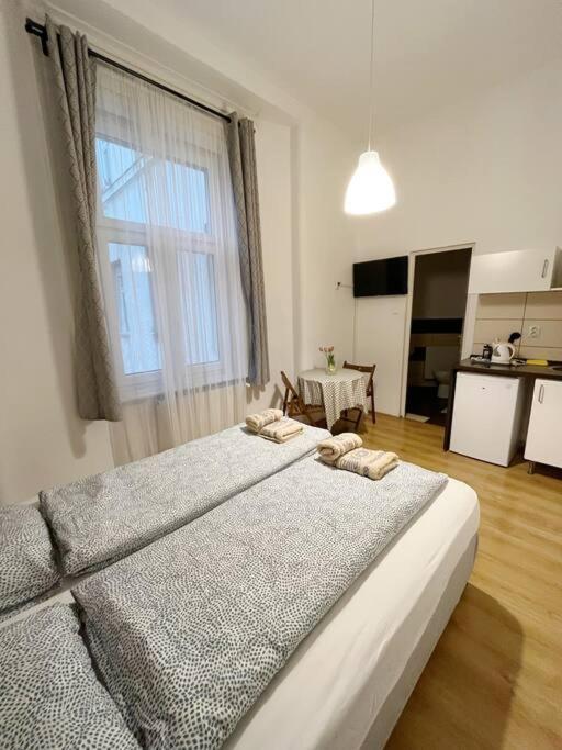 12# Sunflower Cozy Apartment 布达佩斯 外观 照片