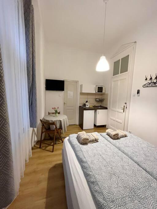 12# Sunflower Cozy Apartment 布达佩斯 外观 照片